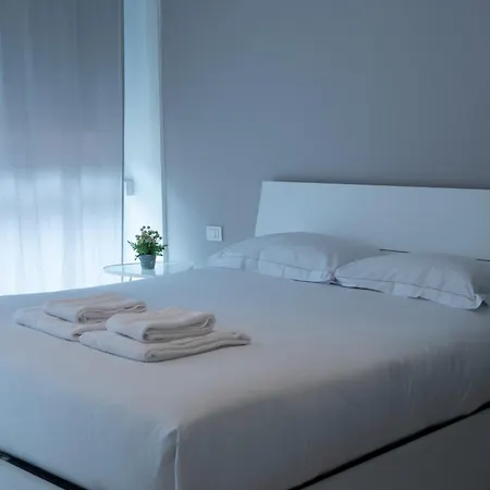 Prestige Boutique Homes - Duomo 1-3